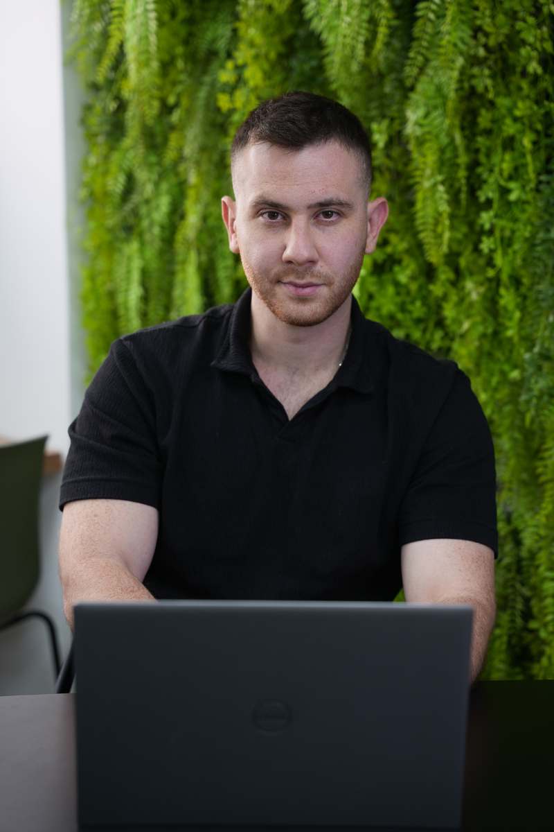 Edi Efraimov - Service